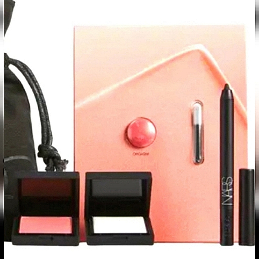 Nars makeup set with bag brand new!